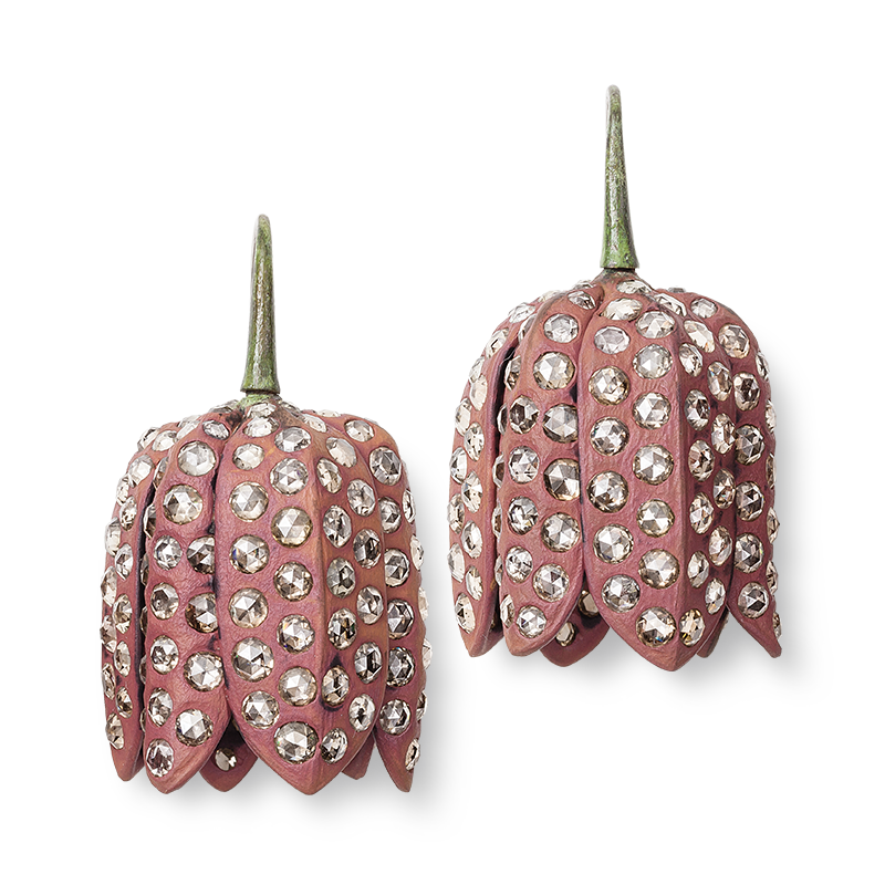 Hemmerle earrings in the shape of fritillaries flowers