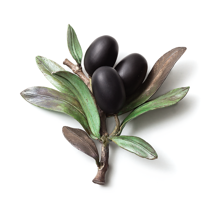 Hemmerle brooch in the shape of a black olive branche