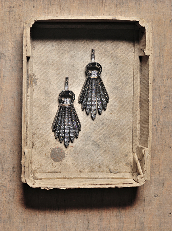 Hemmerle earrings inspired by an eight pointed star