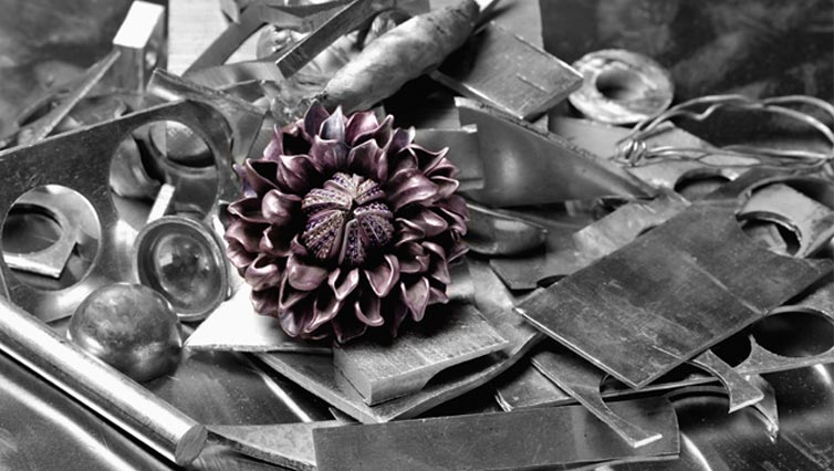 Hemmerle brooch a clematis flower made of aluminium